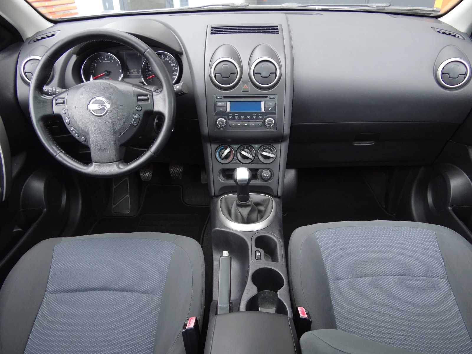 Nissan Qashqai + 2 1.6i-16v-117k.c. /7-места/Панорамa/Euro-5B/, снимка 9 - Автомобили и джипове - 54750686