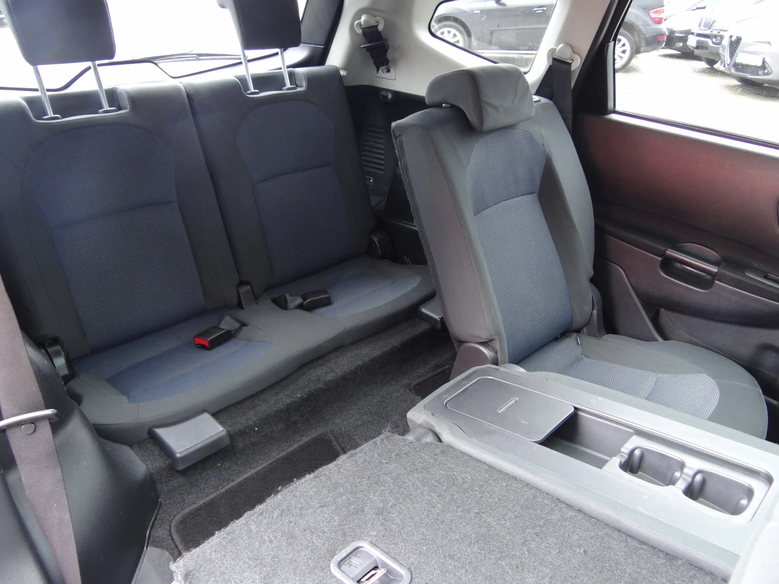Nissan Qashqai + 2 1.6i-16v-117k.c. /7-места/Панорамa/Euro-5B/, снимка 14 - Автомобили и джипове - 54750686
