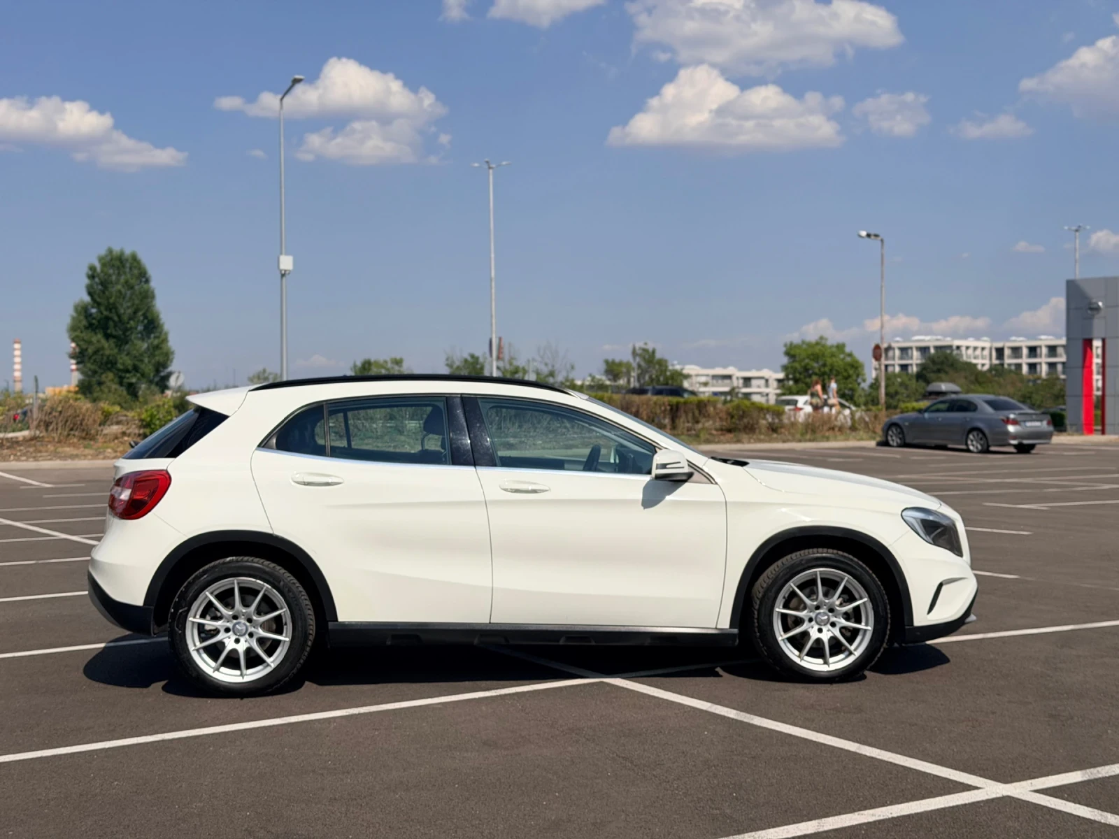 Mercedes-Benz GLA 200 200-Лизинг през Уникредит , снимка 4 - Автомобили и джипове - 55587952