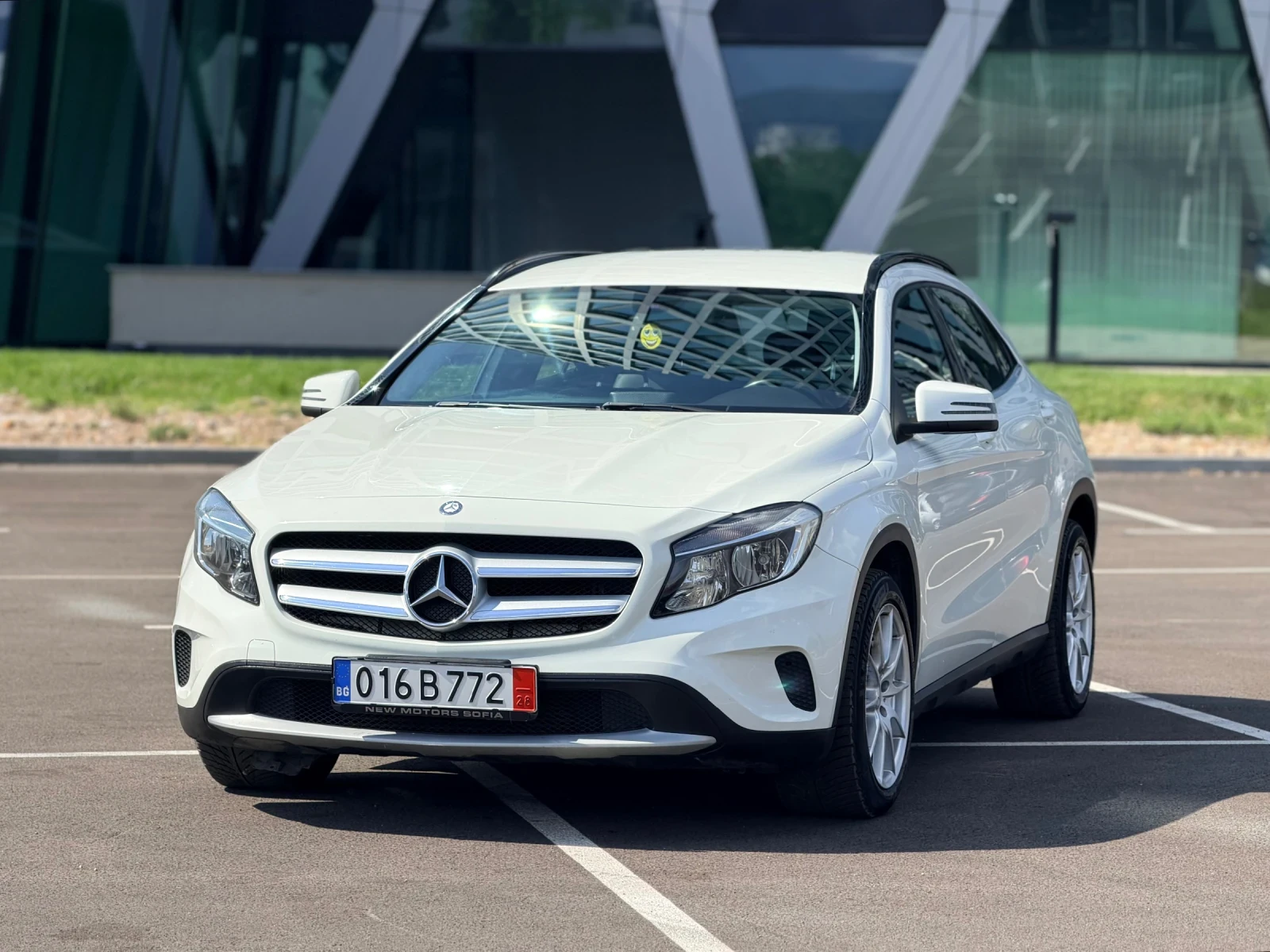 Mercedes-Benz GLA 200 200-Лизинг през Уникредит 