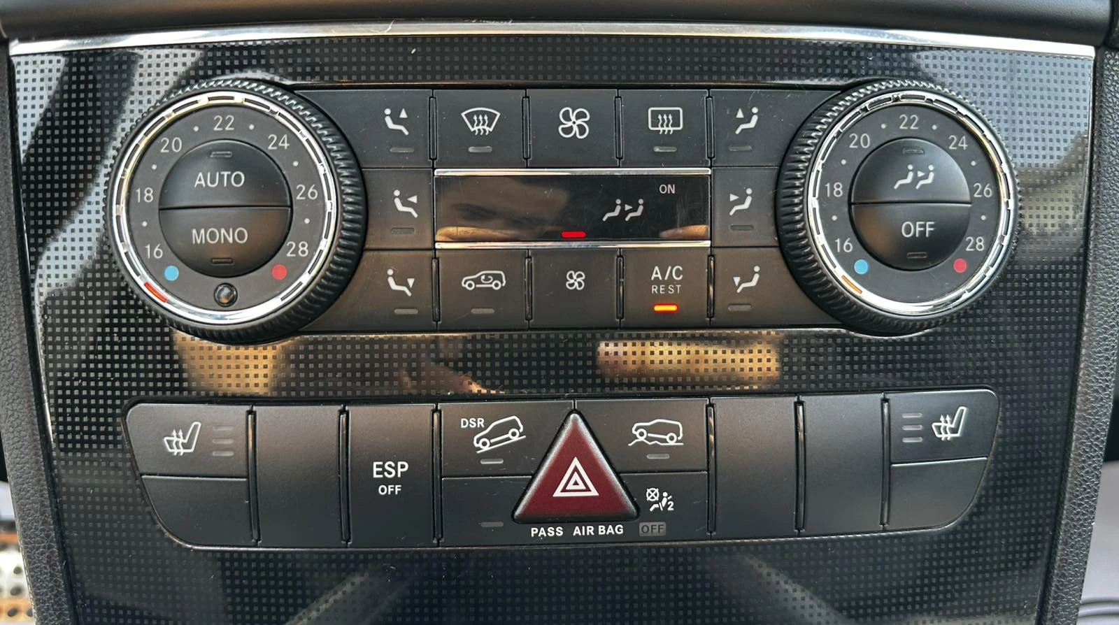 Mercedes-Benz ML 320 CDI 224HP ТЕГЛИЧ НА ПРУЖИНИ, снимка 11 - Автомобили и джипове - 55706232