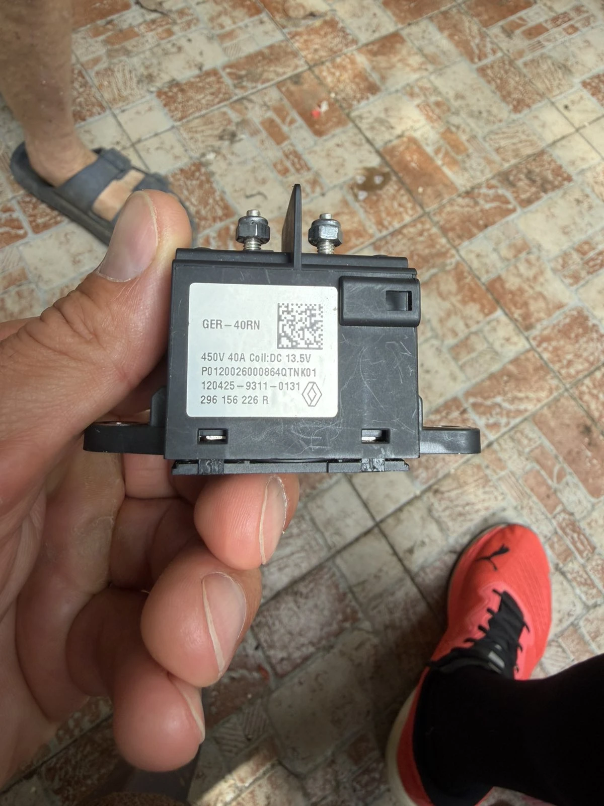 Nissan Qashqai 1.5dci, снимка 3 - Автомобили и джипове - 55800306