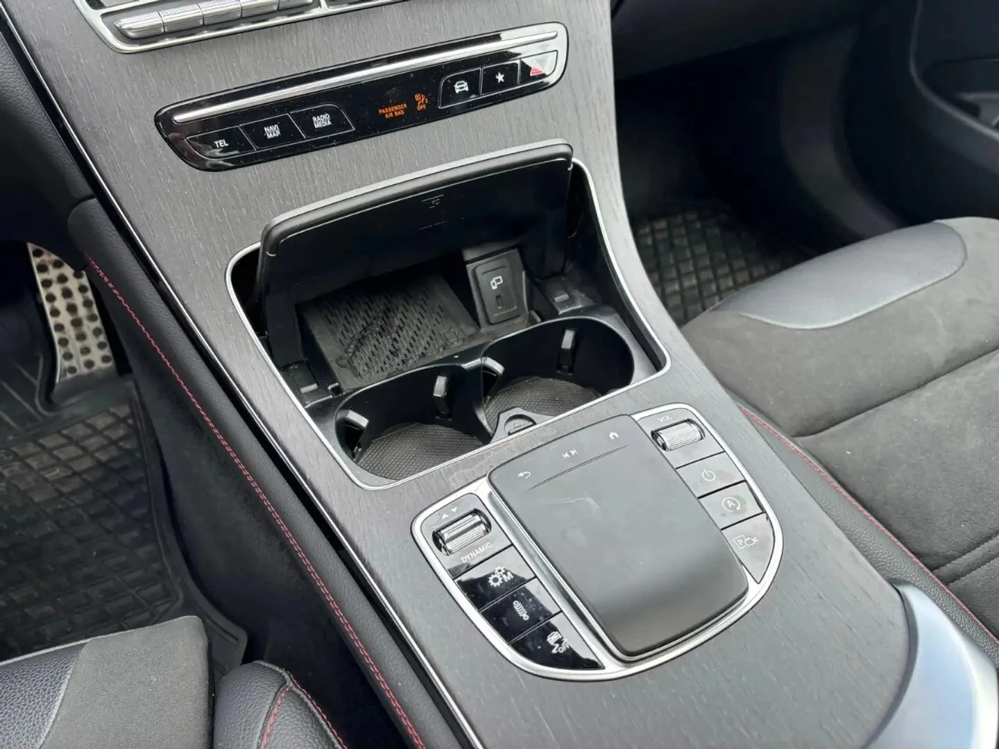 Mercedes-Benz GLC 43 AMG COUPE ЦЕНА ДО БЪЛГАРИЯ АВТОКРЕДИТ, снимка 13 - Автомобили и джипове - 55889398