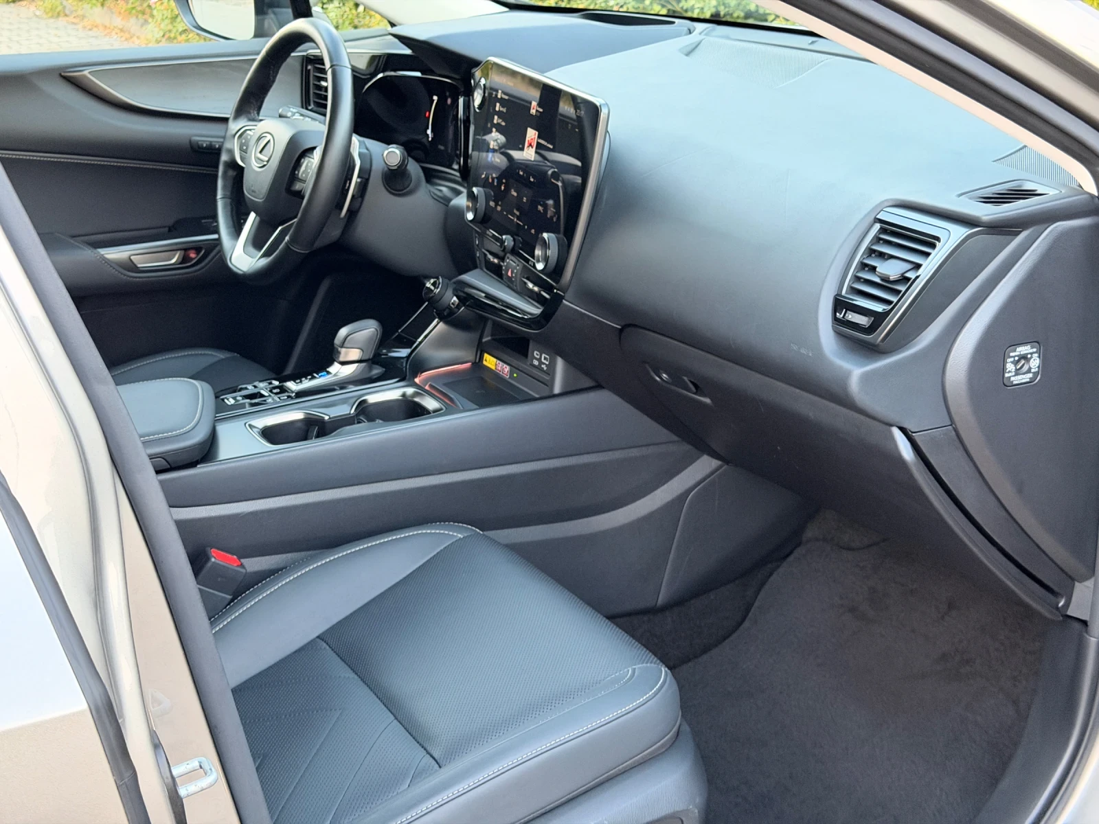 Lexus NX 450 h+ KEYLESS-КАМЕРА-360-ПОДГРЕВ/ОБДУХВАНЕ-FULL-98X.K, снимка 15 - Автомобили и джипове - 55967073