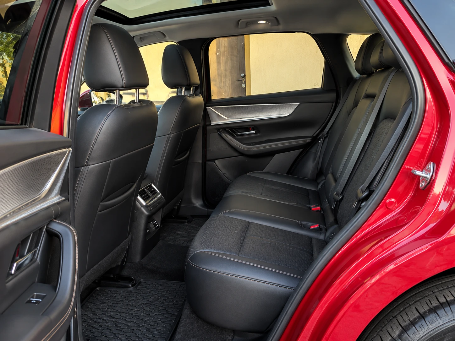 Mazda CX-60 2.5 e-Skyactiv PHEV AWD Homura 327 к.с., снимка 9 - Автомобили и джипове - 56225663