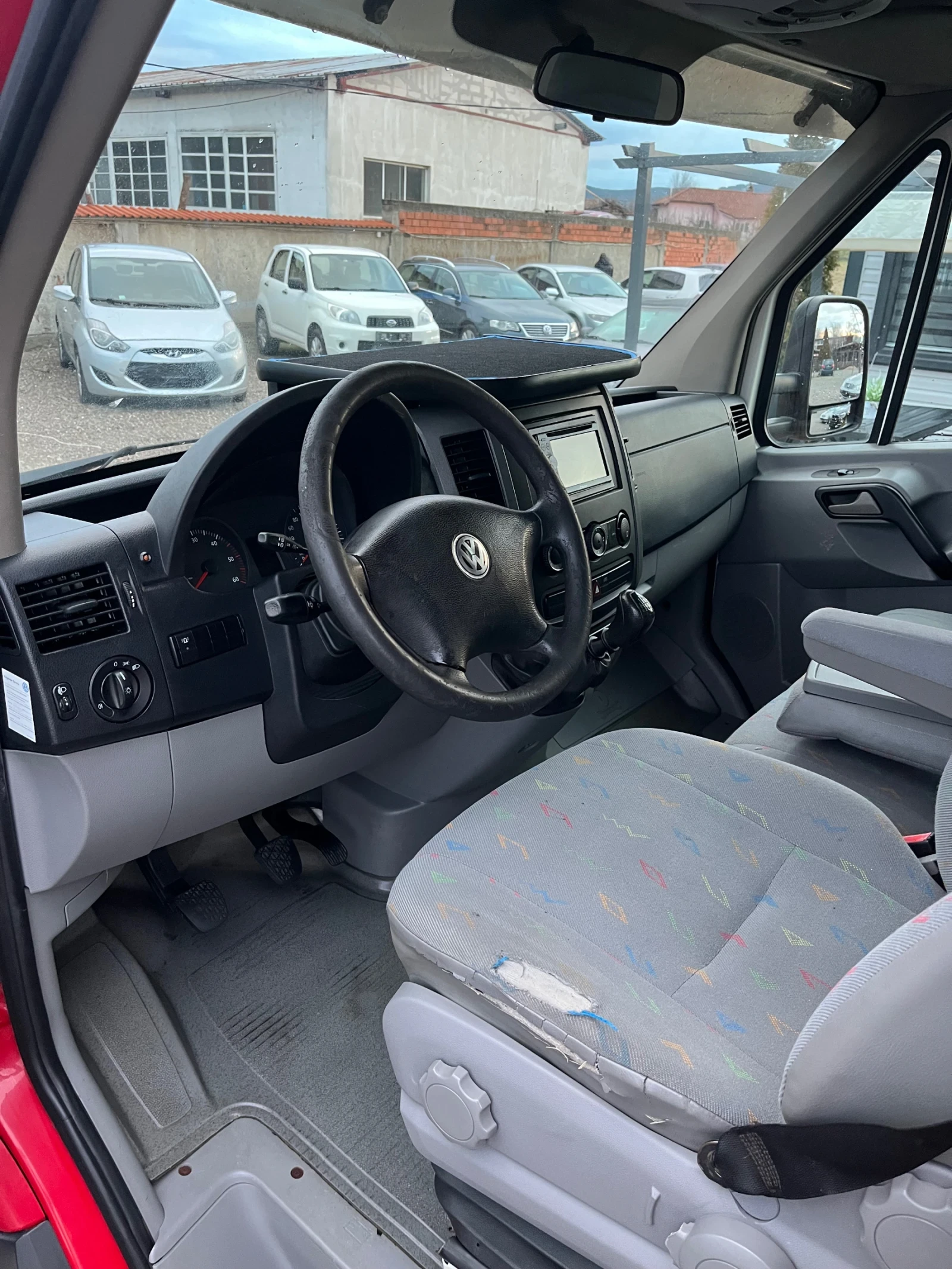 VW Crafter 2.5 , снимка 7 - Бусове и автобуси - 53743347