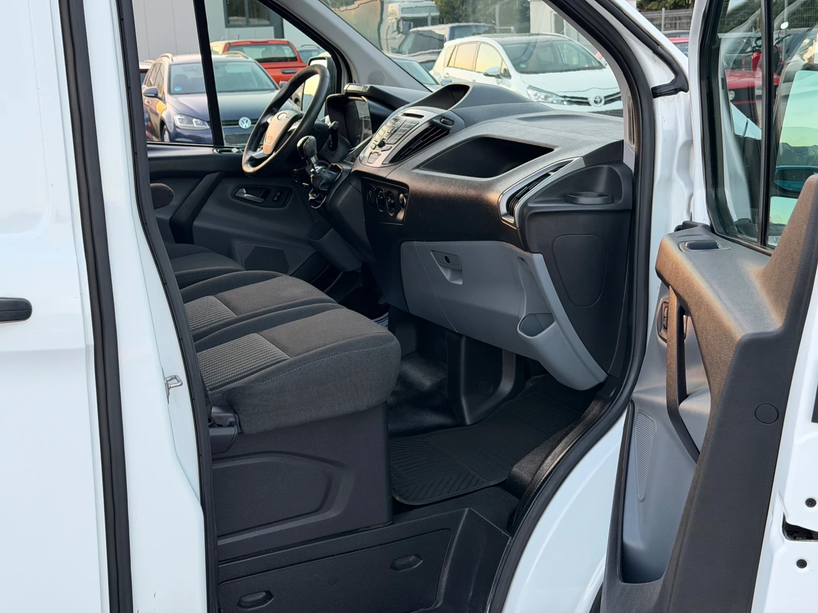 Ford Transit Custom 2.2TDCi 125�.� * ��������*  | Mobile.bg � ����������� 12