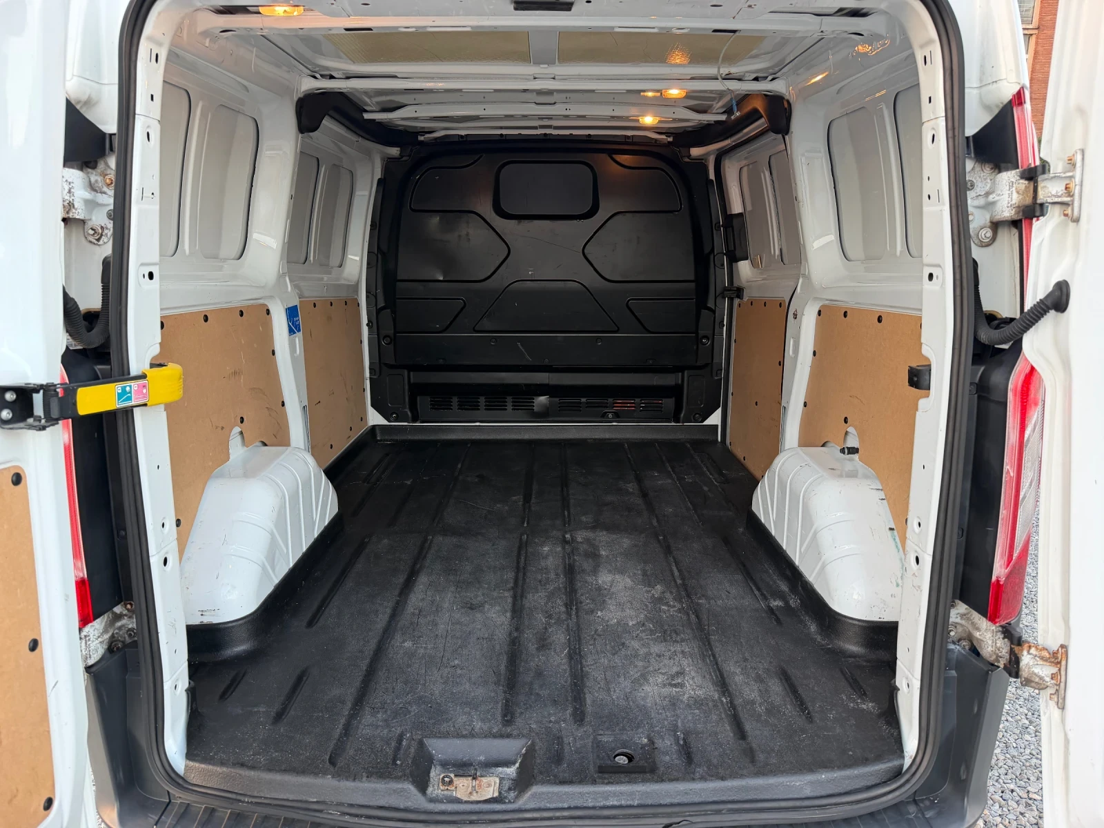 Ford Transit Custom 2.2TDCi 125�.� * ��������*  | Mobile.bg � ����������� 9