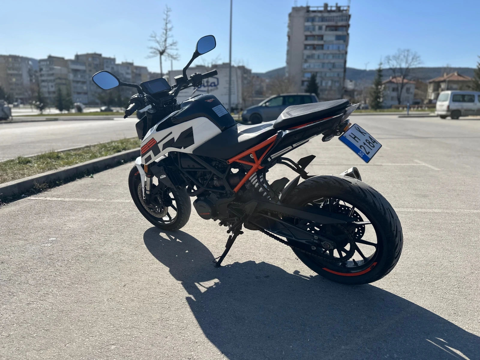 Ktm Duke KTM DUKE 125 2017г. 26000км., снимка 2 - Мотоциклети и мототехника - 54113832
