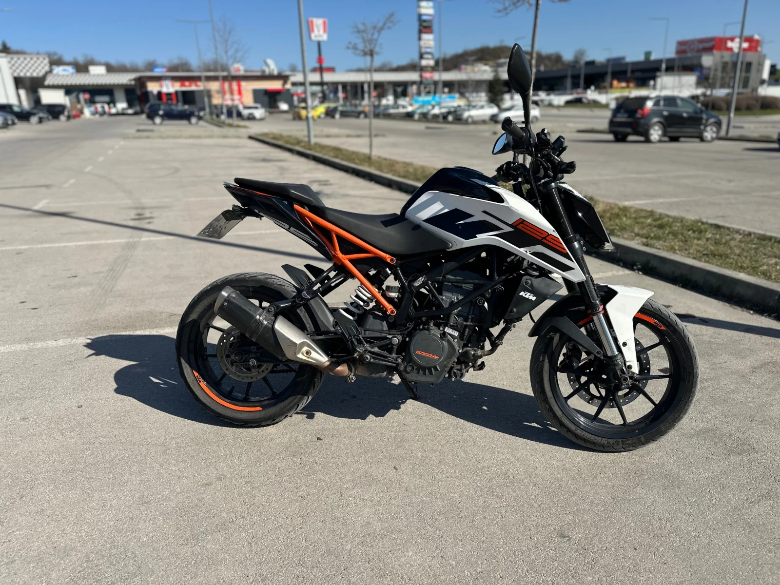 Ktm Duke KTM DUKE 125 2017г. 26000км., снимка 4 - Мотоциклети и мототехника - 54113832