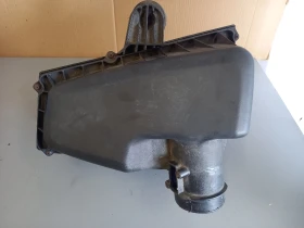 Кутия въздушен филтър Форд С Макс 2.0д