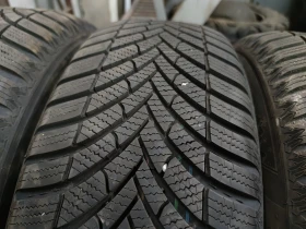 Гуми Зимни 215/60R16, снимка 3 - Гуми и джанти - 46990792