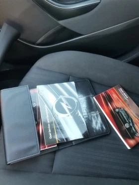 Opel Astra Sportstourer, снимка 8