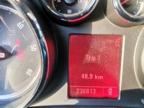 Opel Astra Sportstourer, снимка 10