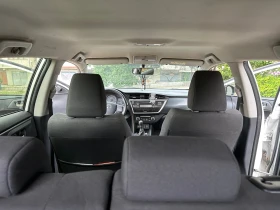 Toyota Auris 1.4, снимка 15