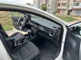 Обява за продажба на Toyota Auris 1.4 ~14 800 лв. - изображение 9