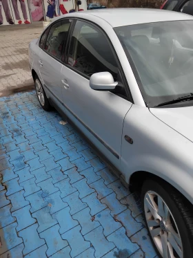 VW Passat - 1250 € / 2444.79 лв. - 27736200 3