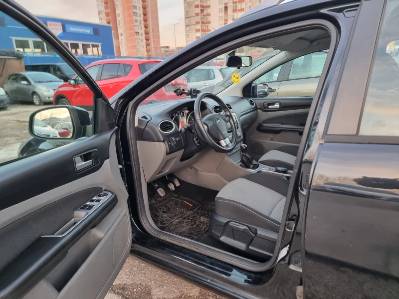 Ford Focus 1.6I GAZ, снимка 10 - Автомобили и джипове - 48503813