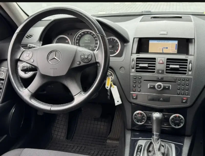 Mercedes-Benz C 180 Compressor, снимка 9 - Автомобили и джипове - 51309460