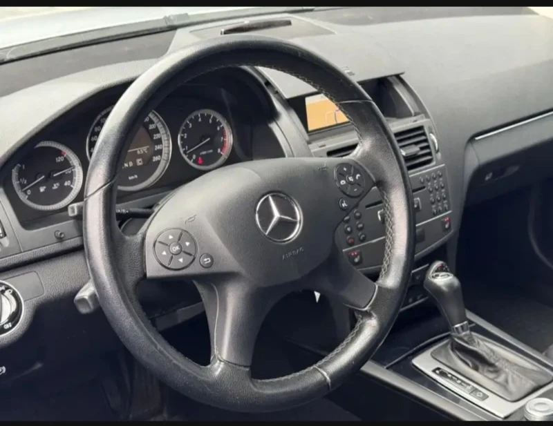 Mercedes-Benz C 180 Compressor, снимка 11 - Автомобили и джипове - 51309460