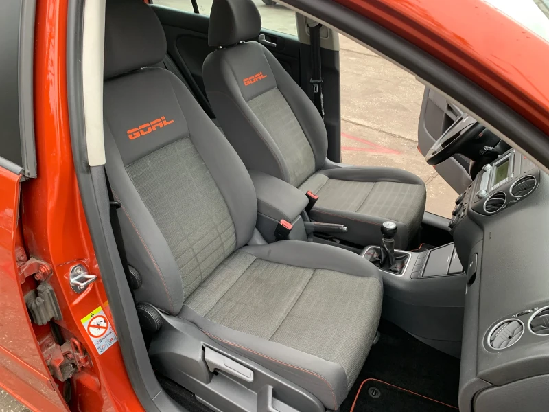 VW Golf Plus 1, 9 TDI 90 k.c., снимка 9 - Автомобили и джипове - 52357778