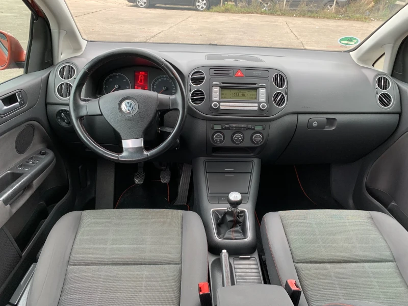 VW Golf Plus 1, 9 TDI 90 k.c., снимка 7 - Автомобили и джипове - 52357778
