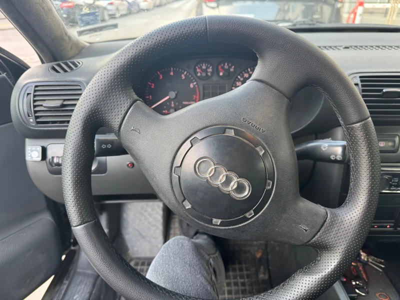 Audi A3 1, 8 Т + , снимка 7 - Автомобили и джипове - 52440508