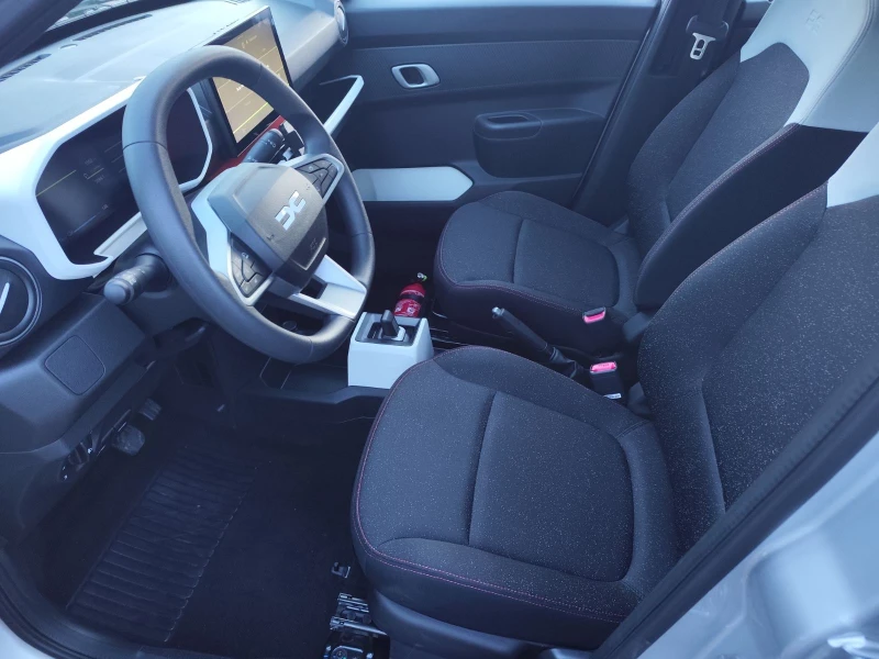 Dacia Spring Expression, снимка 11 - Автомобили и джипове - 52448472