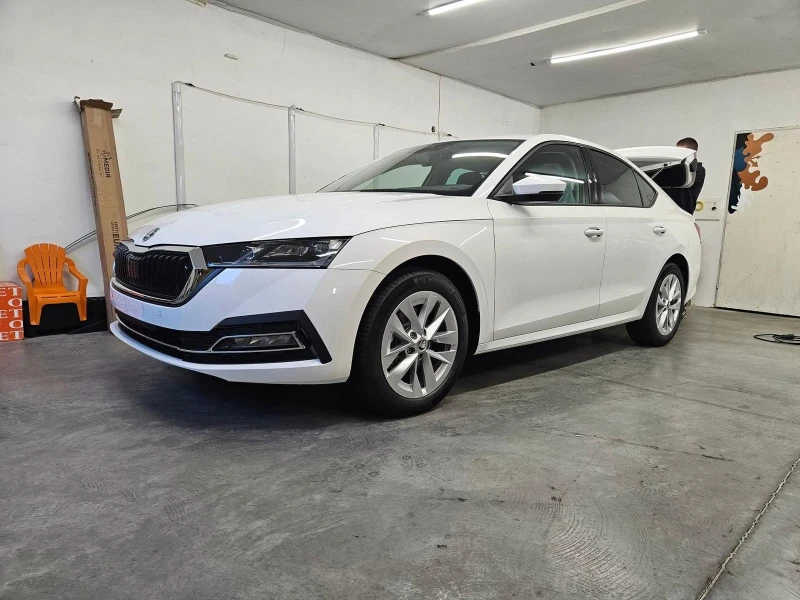 Skoda Octavia Style 4x4  на 54 хил. км. в Гаранция! , снимка 15 - Автомобили и джипове - 52845086