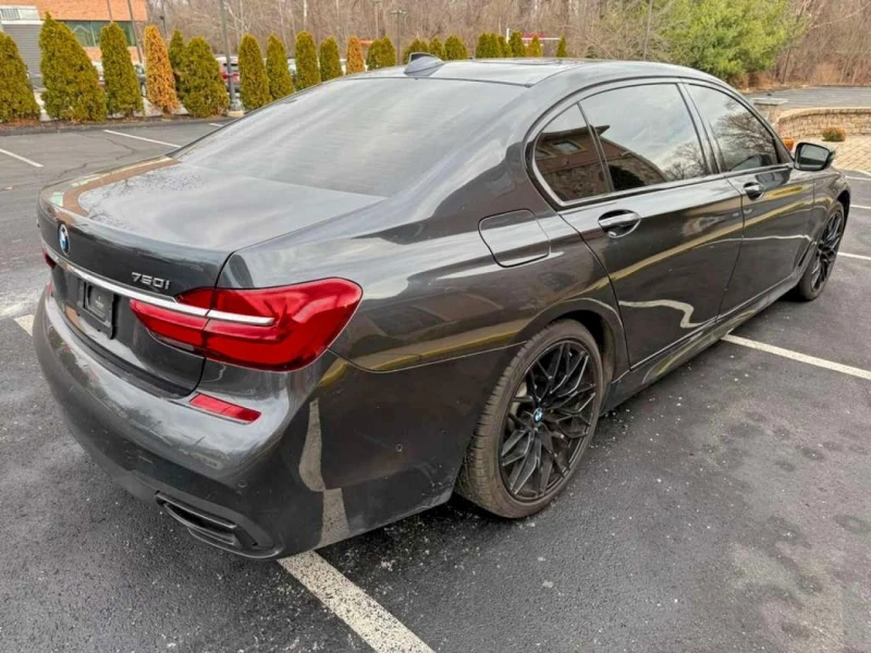 BMW 750, снимка 3 - Автомобили и джипове - 53067983