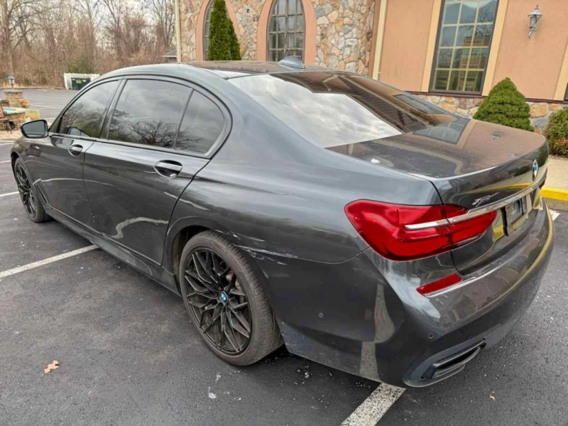 BMW 750, снимка 2 - Автомобили и джипове - 53067983