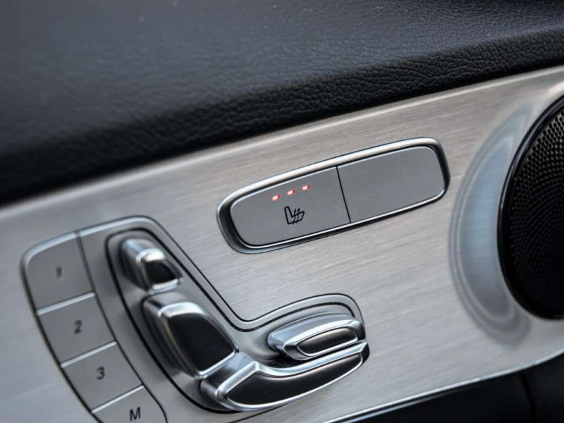 Mercedes-Benz C 300 * CARFAX * ЦЕНА ДО БГ, снимка 13 - Автомобили и джипове - 53444328