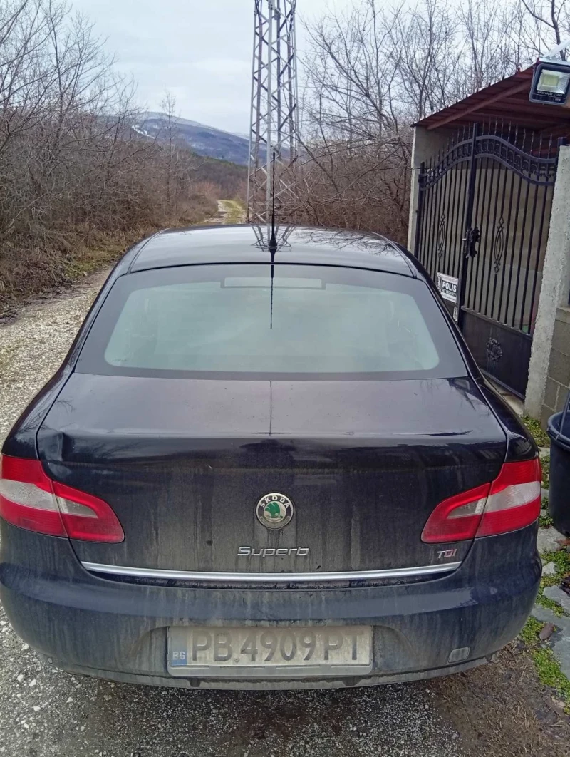 Skoda Superb 2.0TDI 170кс, снимка 3 - Автомобили и джипове - 53579764