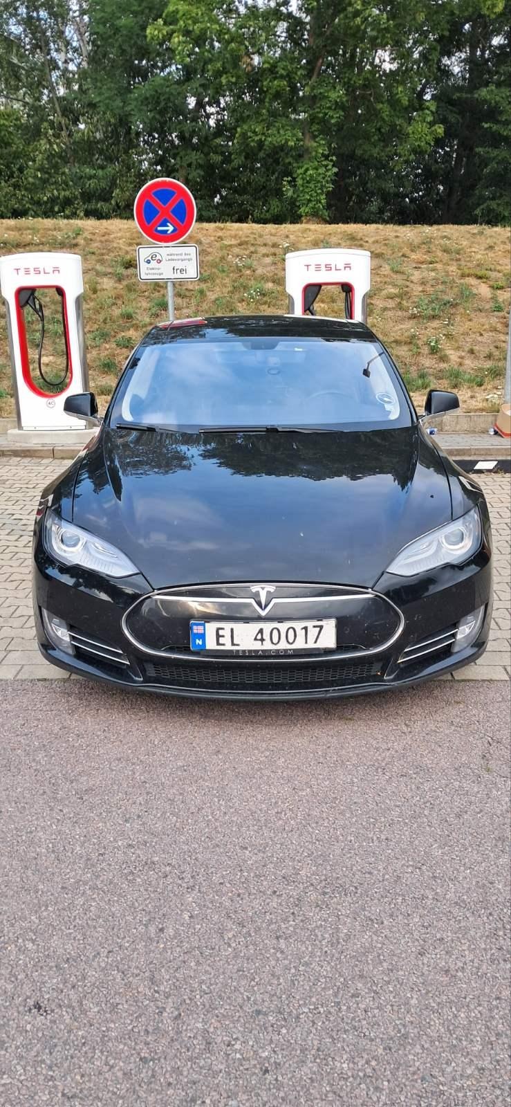 Tesla Model S Performance Европейска - изображение 3