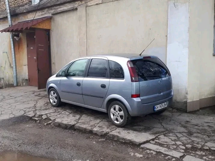 Opel Meriva, снимка 1 - Автомобили и джипове - 47125533