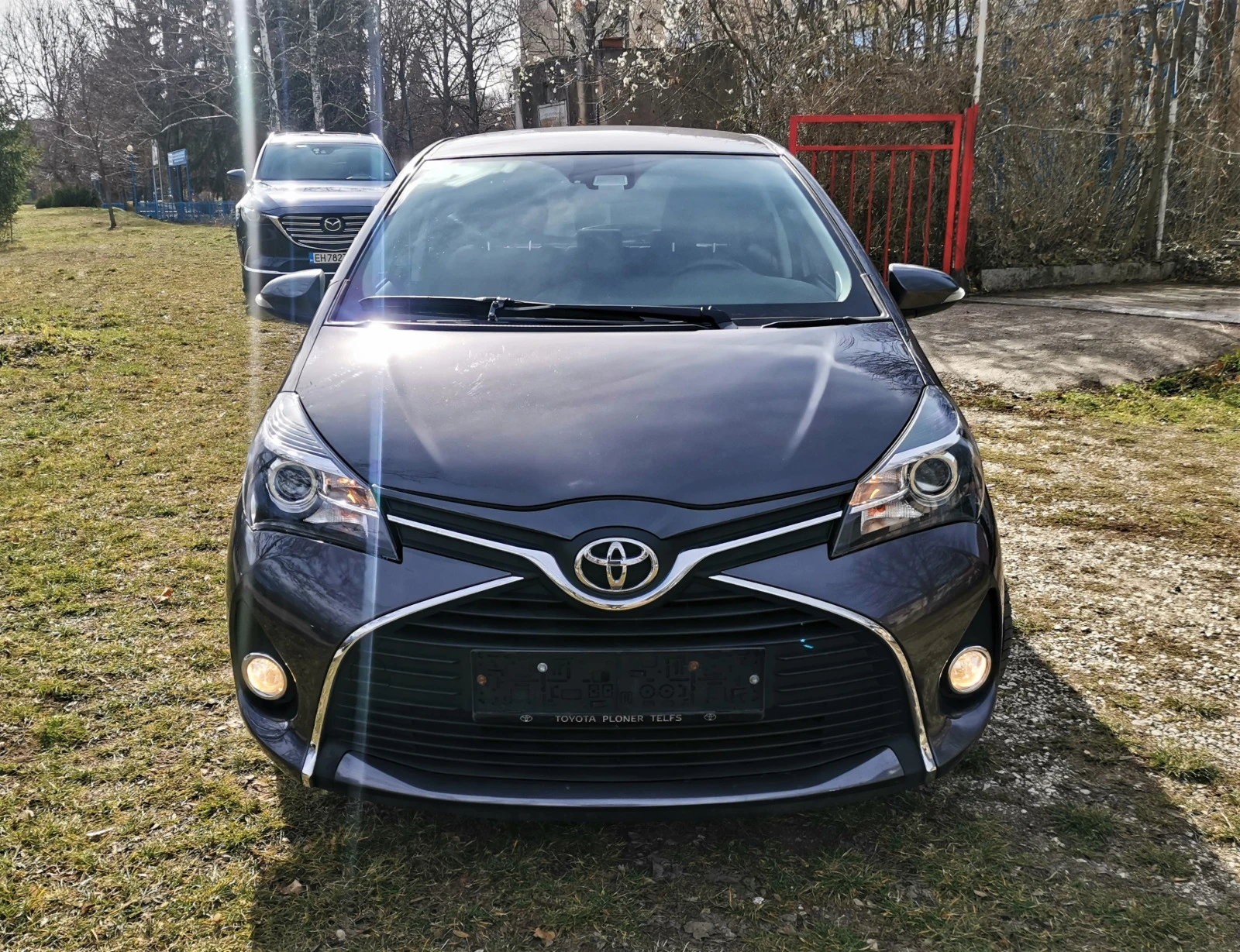 Toyota Yaris 1.0 VVTi - изображение 2