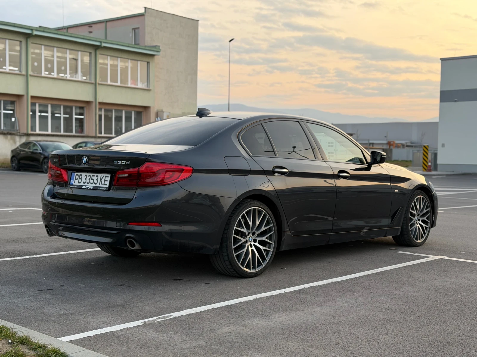 BMW 530, снимка 10 - Автомобили и джипове - 50209826