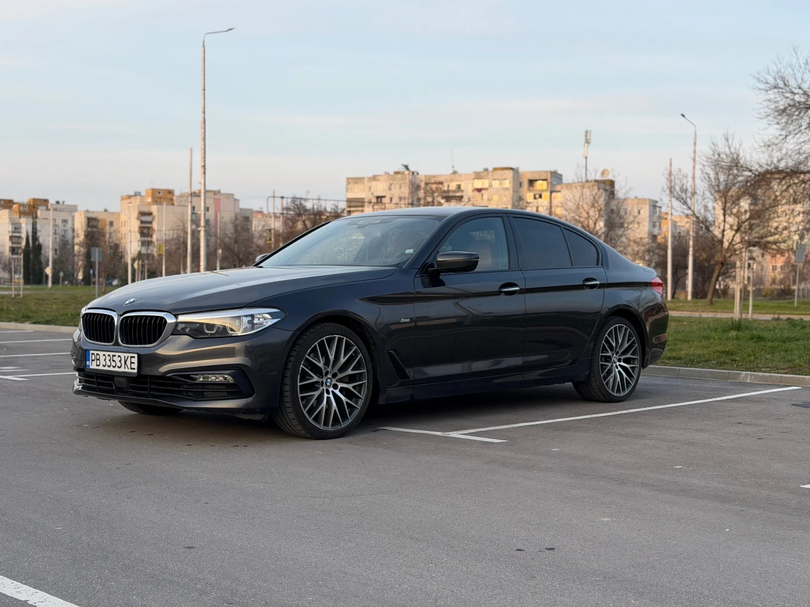 BMW 530, снимка 13 - Автомобили и джипове - 50209826