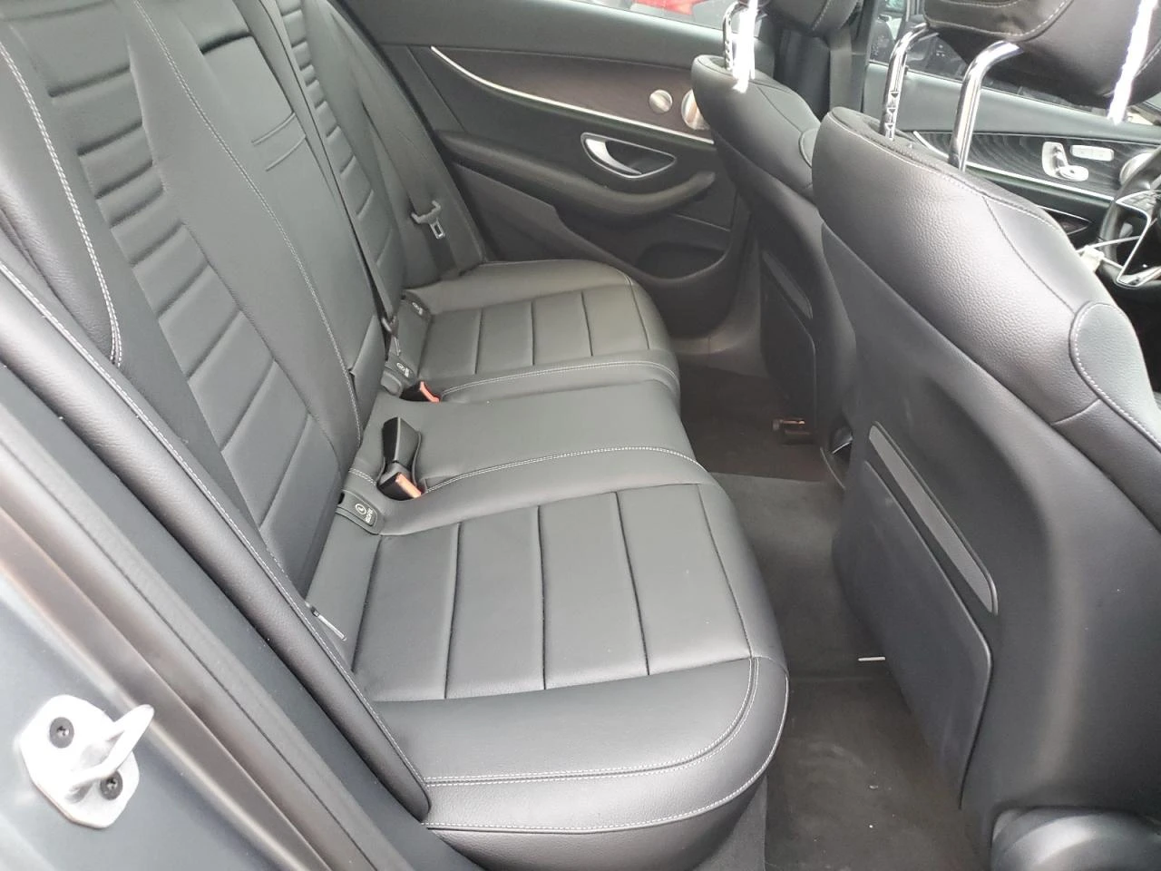 Mercedes-Benz E 350 AMG* 4MATIC* ЛИЗИНГ - изображение 9