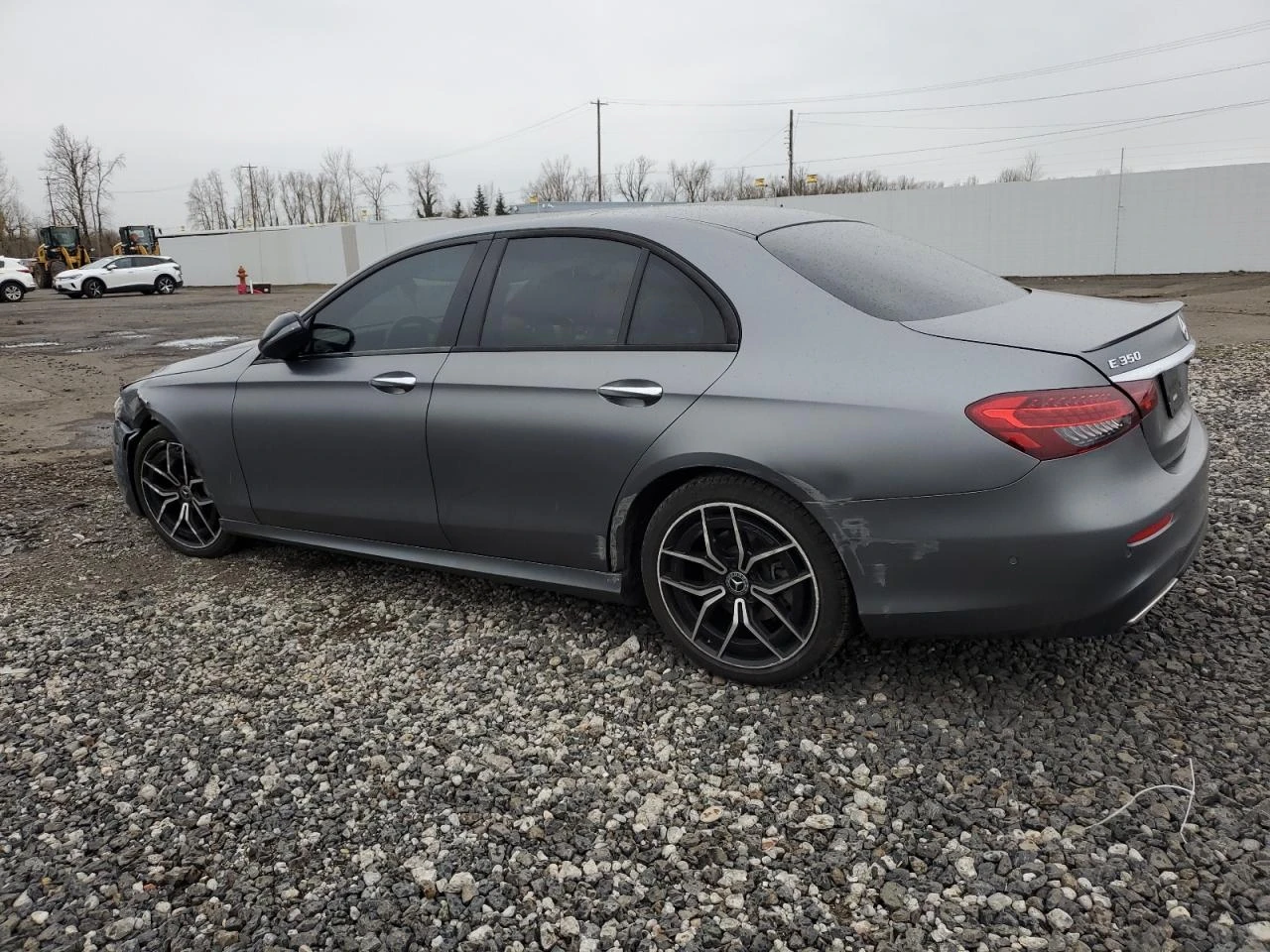Mercedes-Benz E 350 AMG* 4MATIC* ЛИЗИНГ - изображение 4