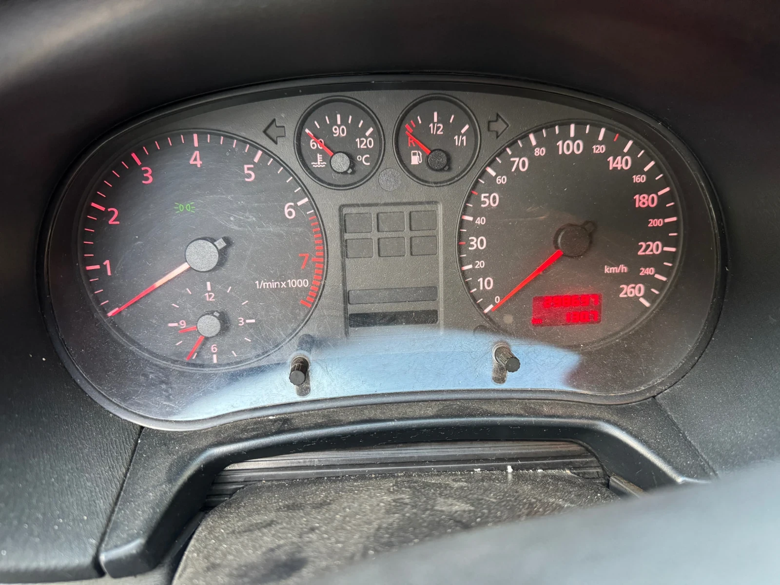 Audi A3 1, 8 Т +  - изображение 9