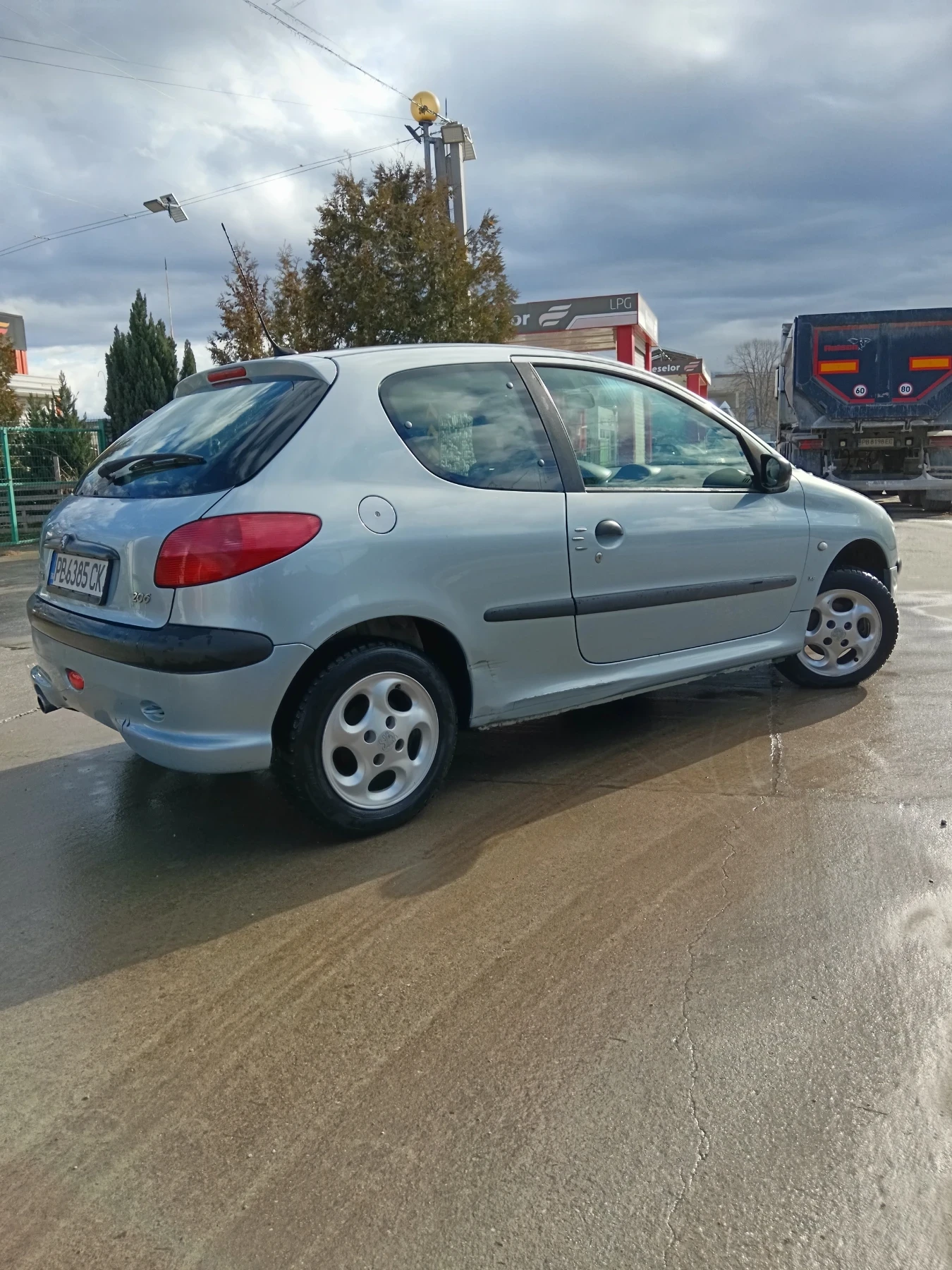 Peugeot 206 1.4i klimatik - изображение 10