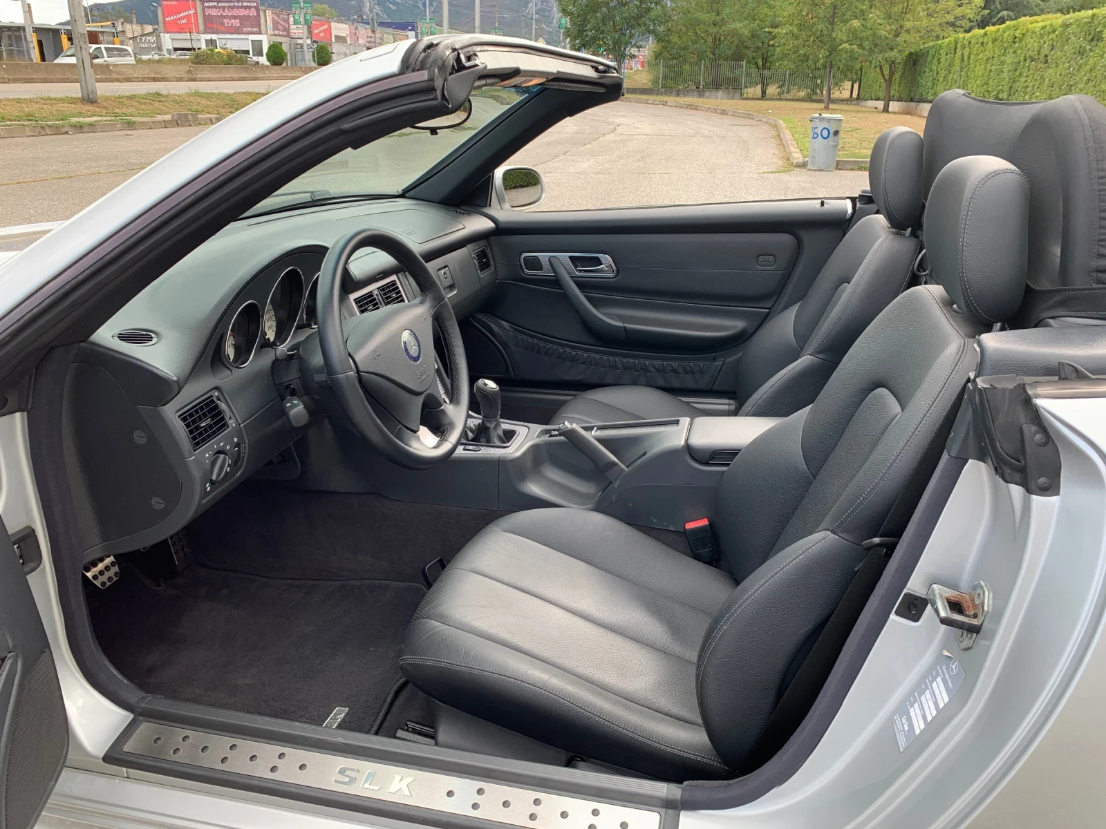 Mercedes-Benz SLK 3700КМ !!!, снимка 10 - Автомобили и джипове - 53952591