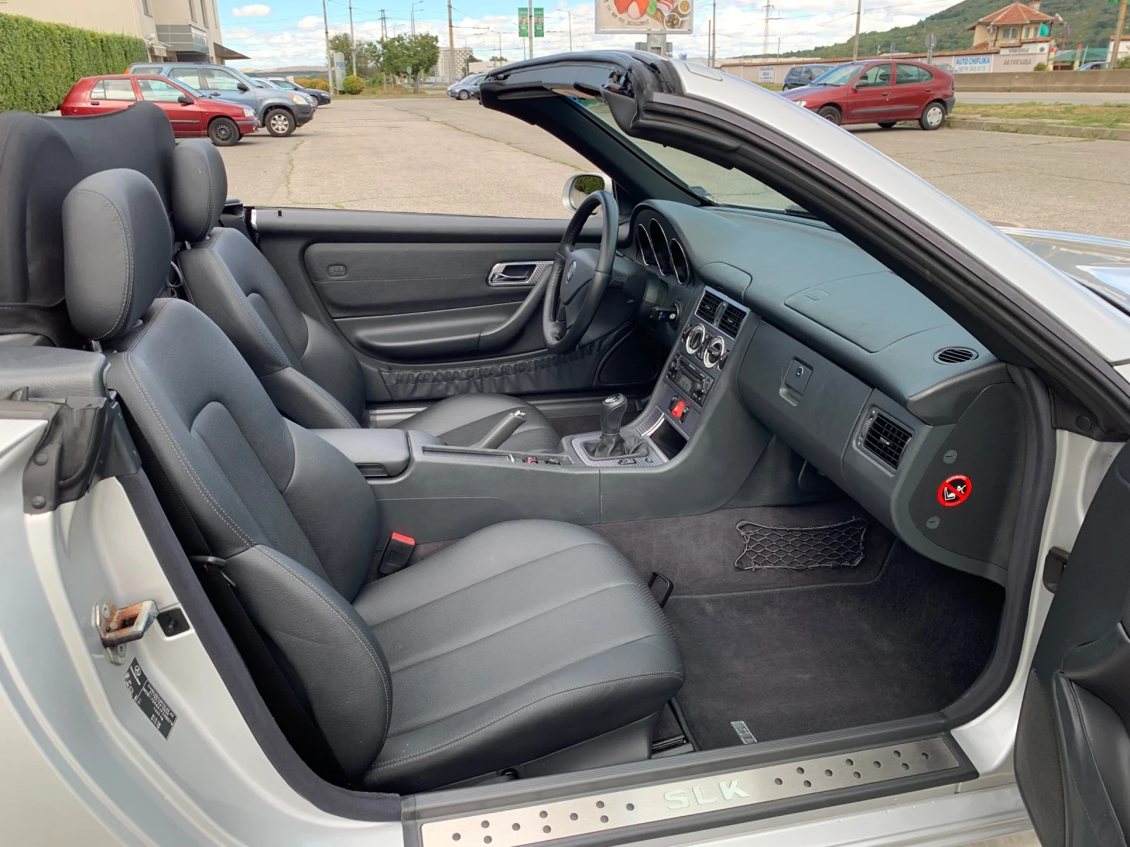 Mercedes-Benz SLK 3700КМ !!!, снимка 12 - Автомобили и джипове - 53952591