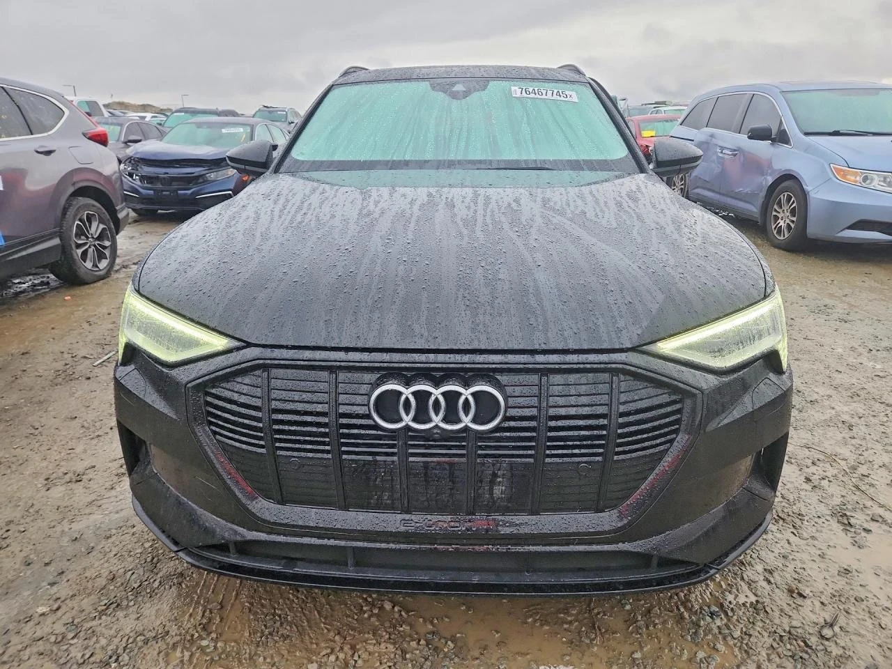 Audi E-Tron PREMIUM, снимка 2 - Автомобили и джипове - 54072393