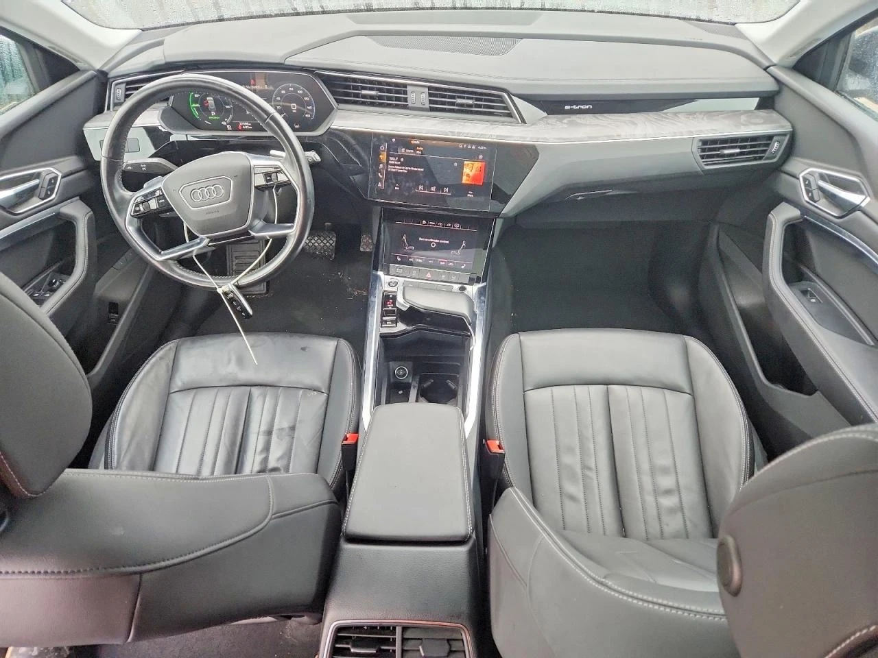 Audi E-Tron PREMIUM, снимка 8 - Автомобили и джипове - 54072393