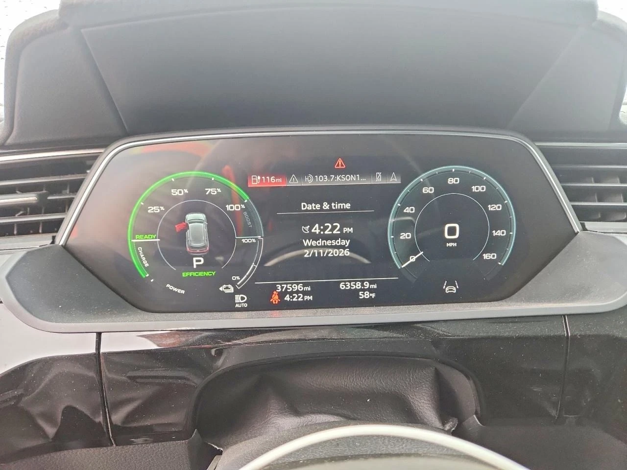 Audi E-Tron PREMIUM, снимка 9 - Автомобили и джипове - 54072393