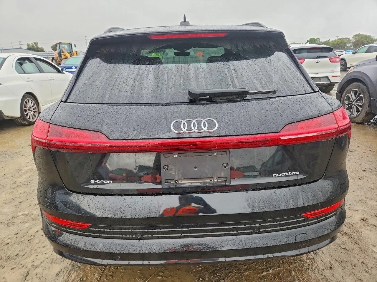 Audi E-Tron PREMIUM, снимка 5 - Автомобили и джипове - 54072393