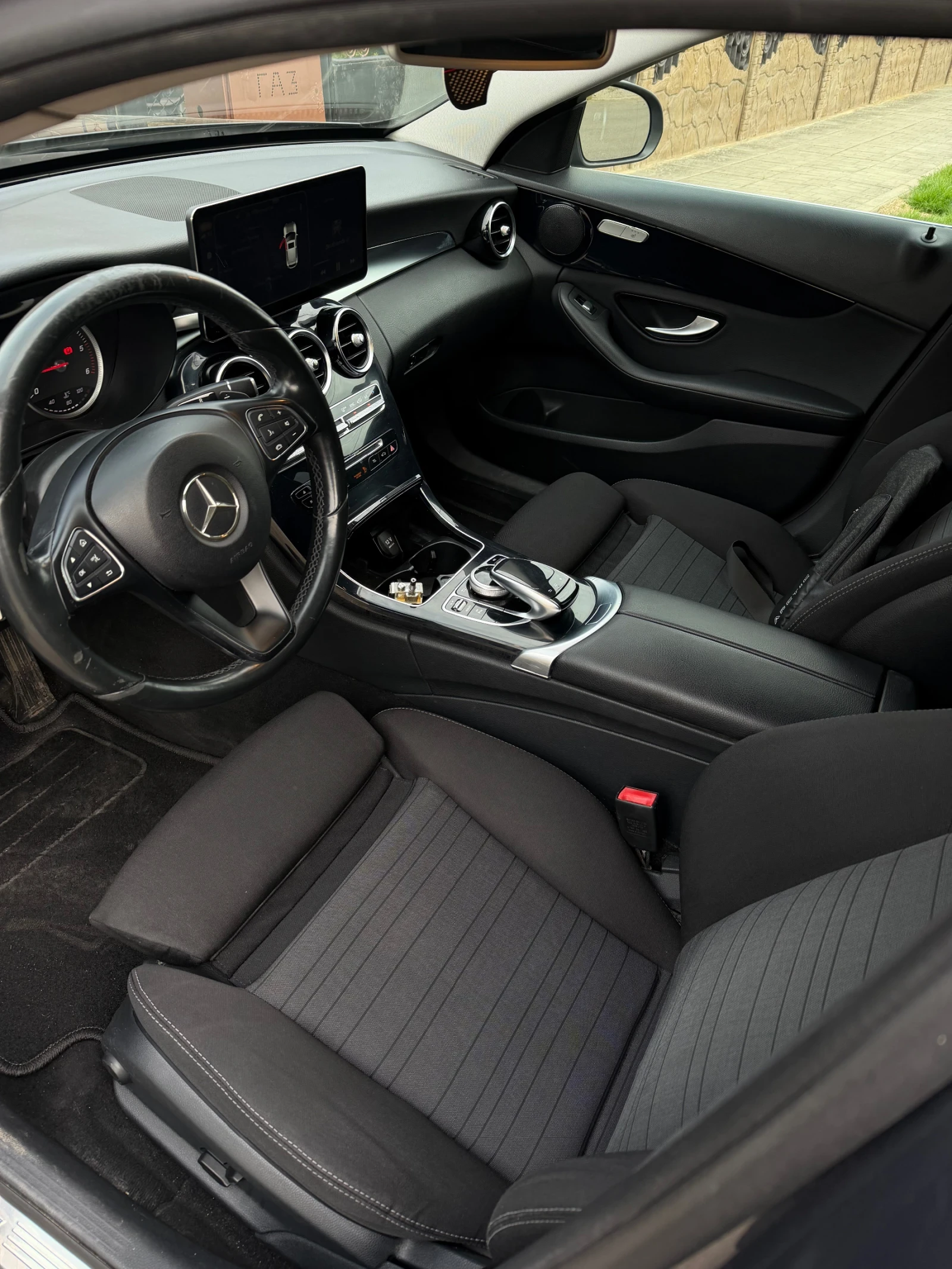 Mercedes-Benz C 220 W205, 7G-Tronic , снимка 12 - Автомобили и джипове - 54220979