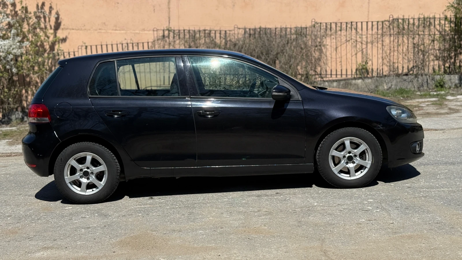 VW Golf 2.0TDI, снимка 7 - Автомобили и джипове - 54247912